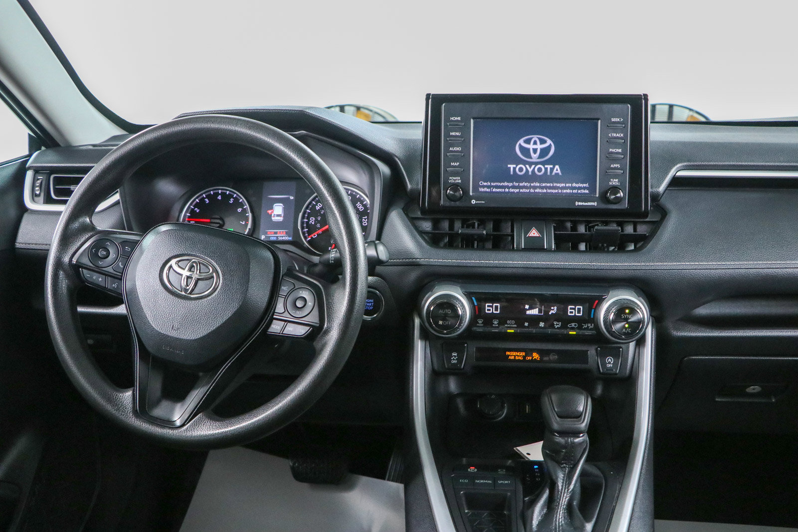 Used 2022 Toyota RAV4 XLE FWD image 17