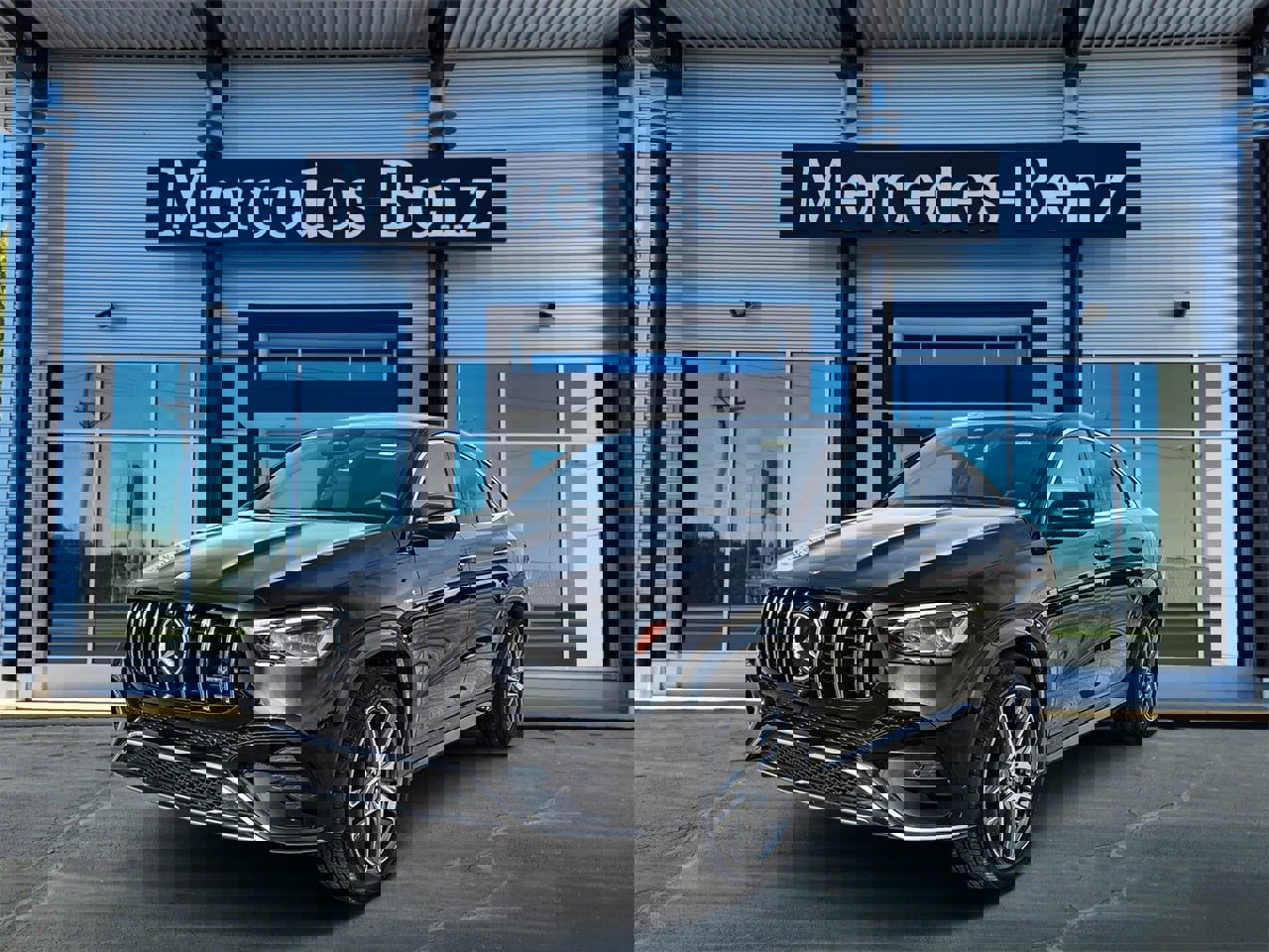 New 2026 Mercedes-Benz GLE 53 AMG 4MATIC image 3