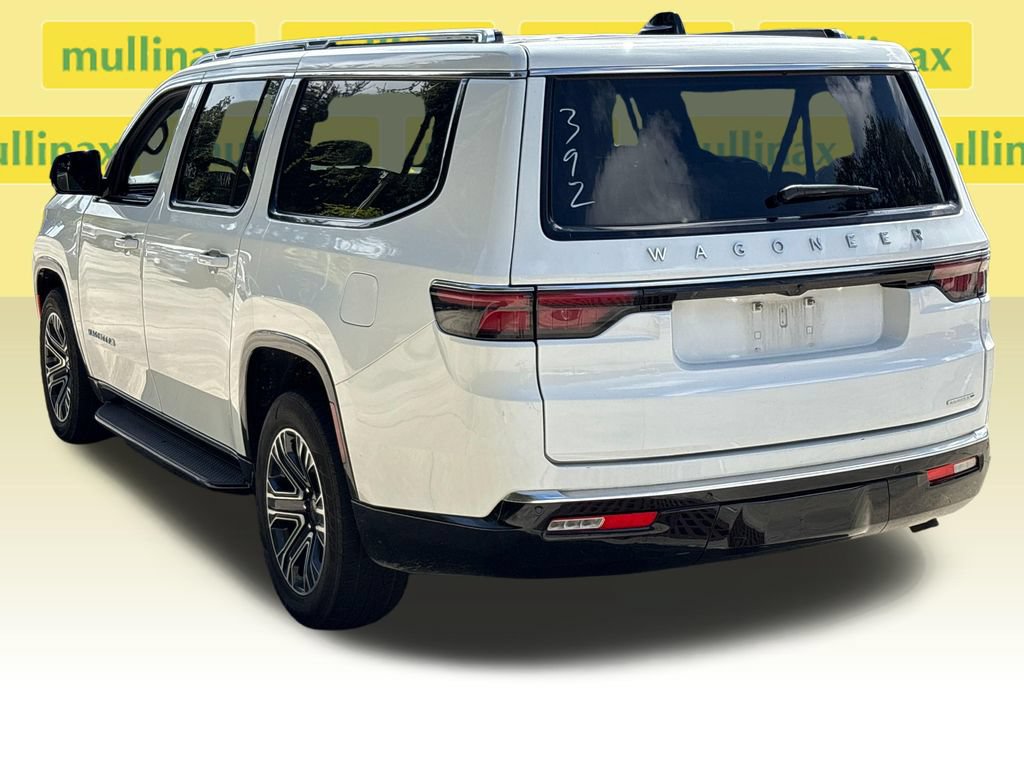 Used 2024 Jeep Wagoneer L Series II w/ Flexible Seating Group RWD image 9