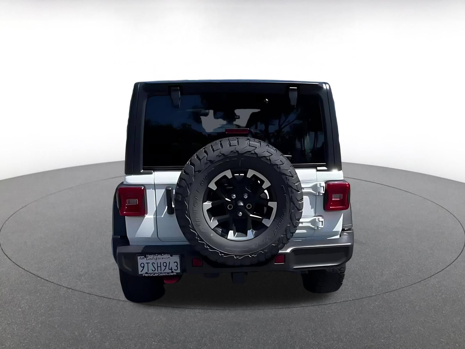Used 2025 Jeep Wrangler Unlimited Rubicon AWD/4WD image 12