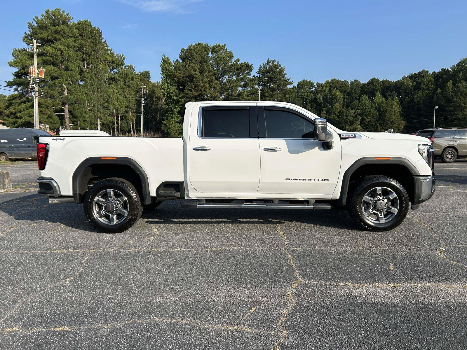 Used 2025 GMC Sierra 2500 SLT w/ SLT Premium Package AWD/4WD image 2