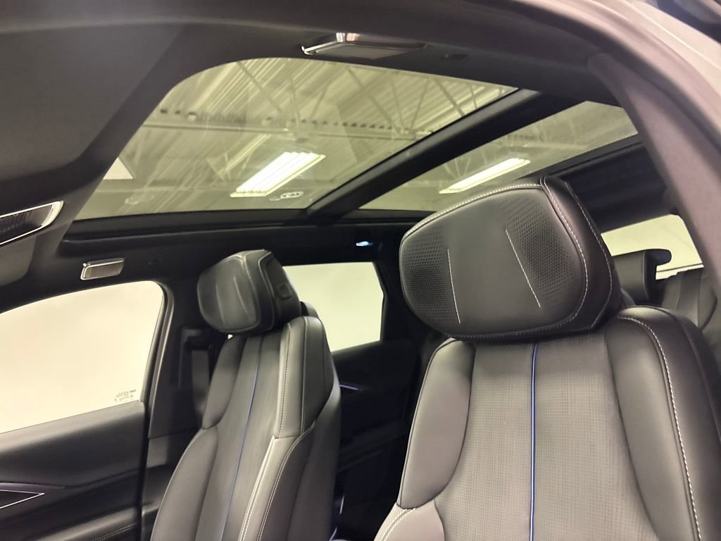 New 2026 Cadillac Lyriq Premium Sport image 27