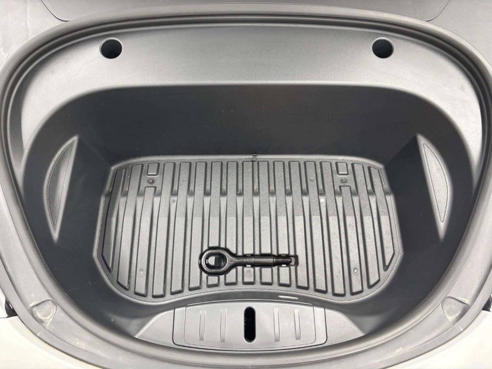 Used 2020 Tesla Model 3 Long Range AWD/4WD image 11