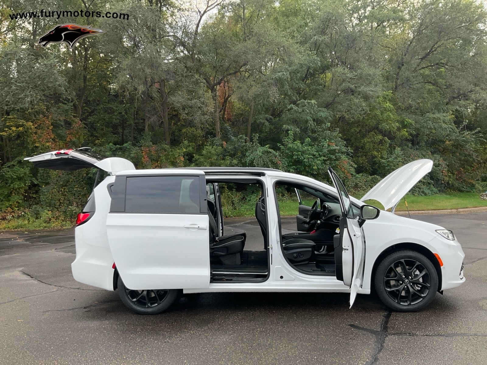 New 2026 Chrysler Pacifica Limited w/ S Appearance Package image 22