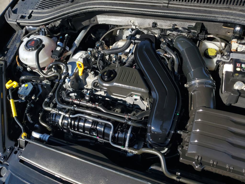 Used 2025 Volkswagen Jetta SE image 11