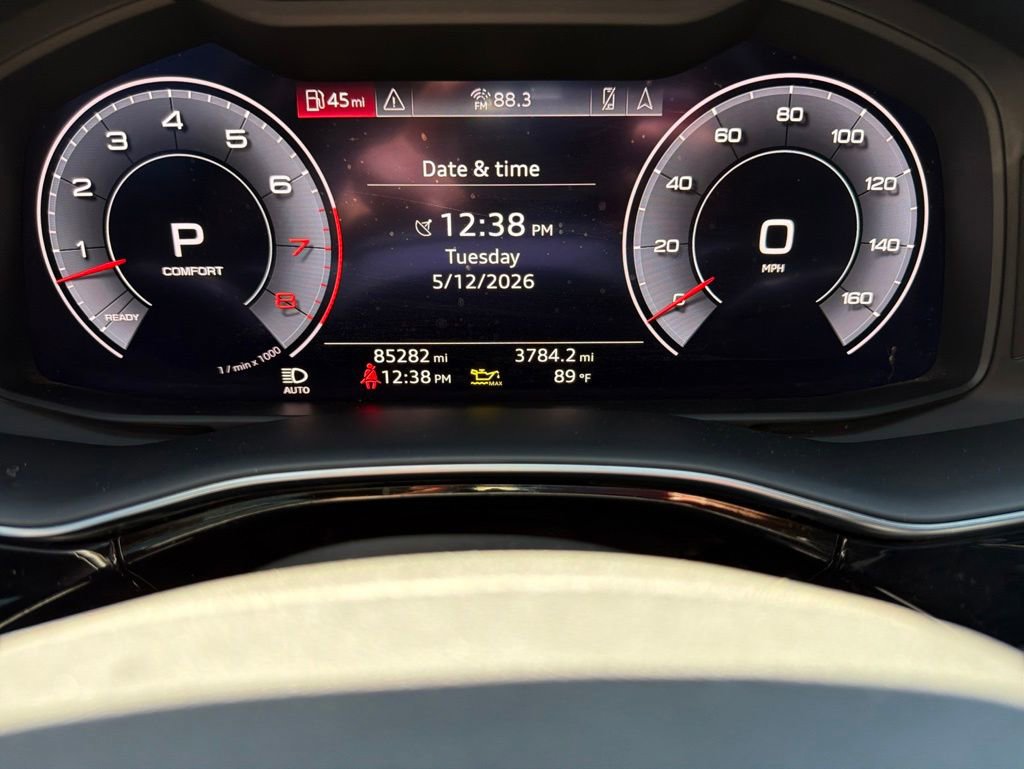 Used 2020 Audi Q8 Prestige w/ Prestige Package AWD/4WD image 32