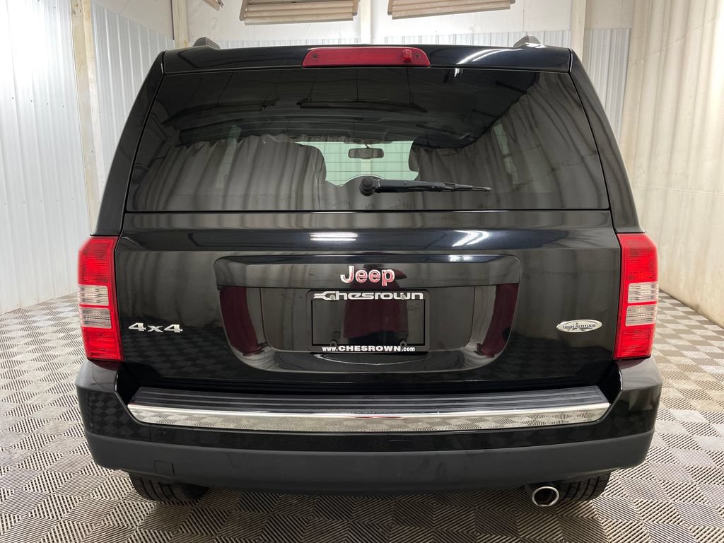 Used 2017 Jeep Patriot High Altitude AWD/4WD image 12