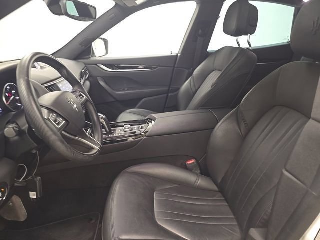 Used 2023 Maserati Levante GT AWD/4WD image 7