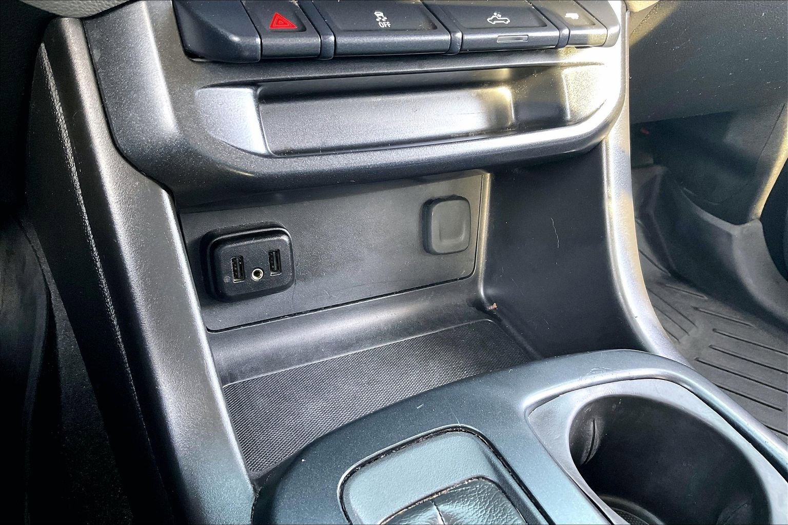 Used 2019 Chevrolet Colorado W/T w/ Custom Special Edition image 24