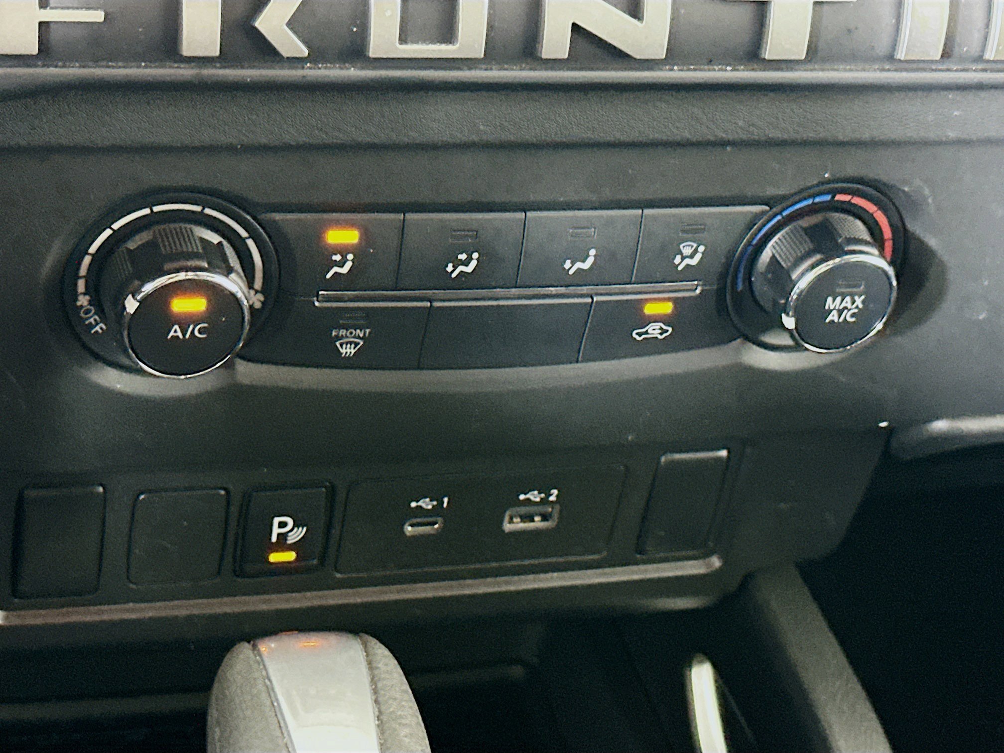 Used 2025 Nissan Frontier SV image 23
