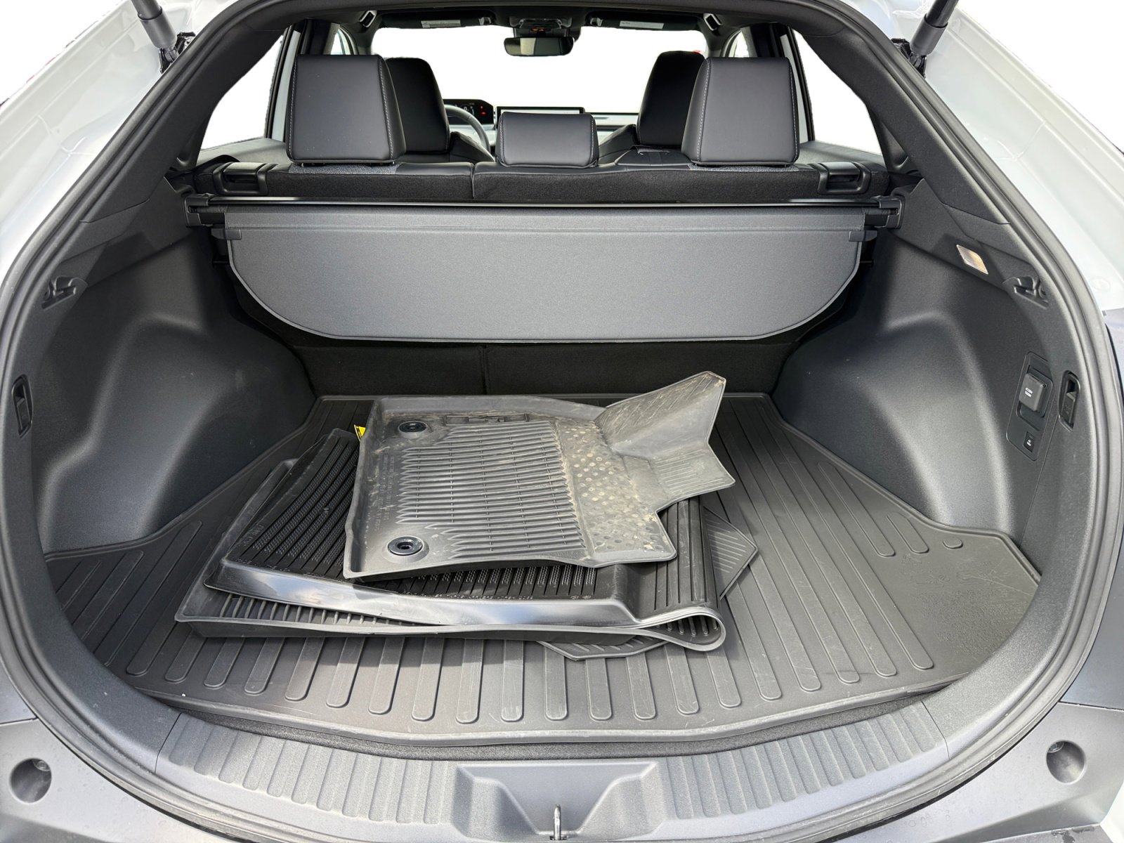 Used 2026 Toyota bZ FWD image 17