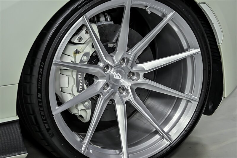 Used 2021 Ferrari F8 Tributo RWD image 9