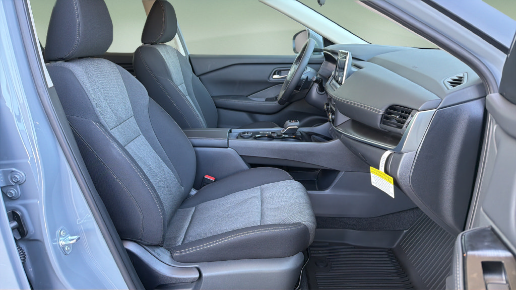 New 2026 Nissan Rogue SV AWD/4WD image 11