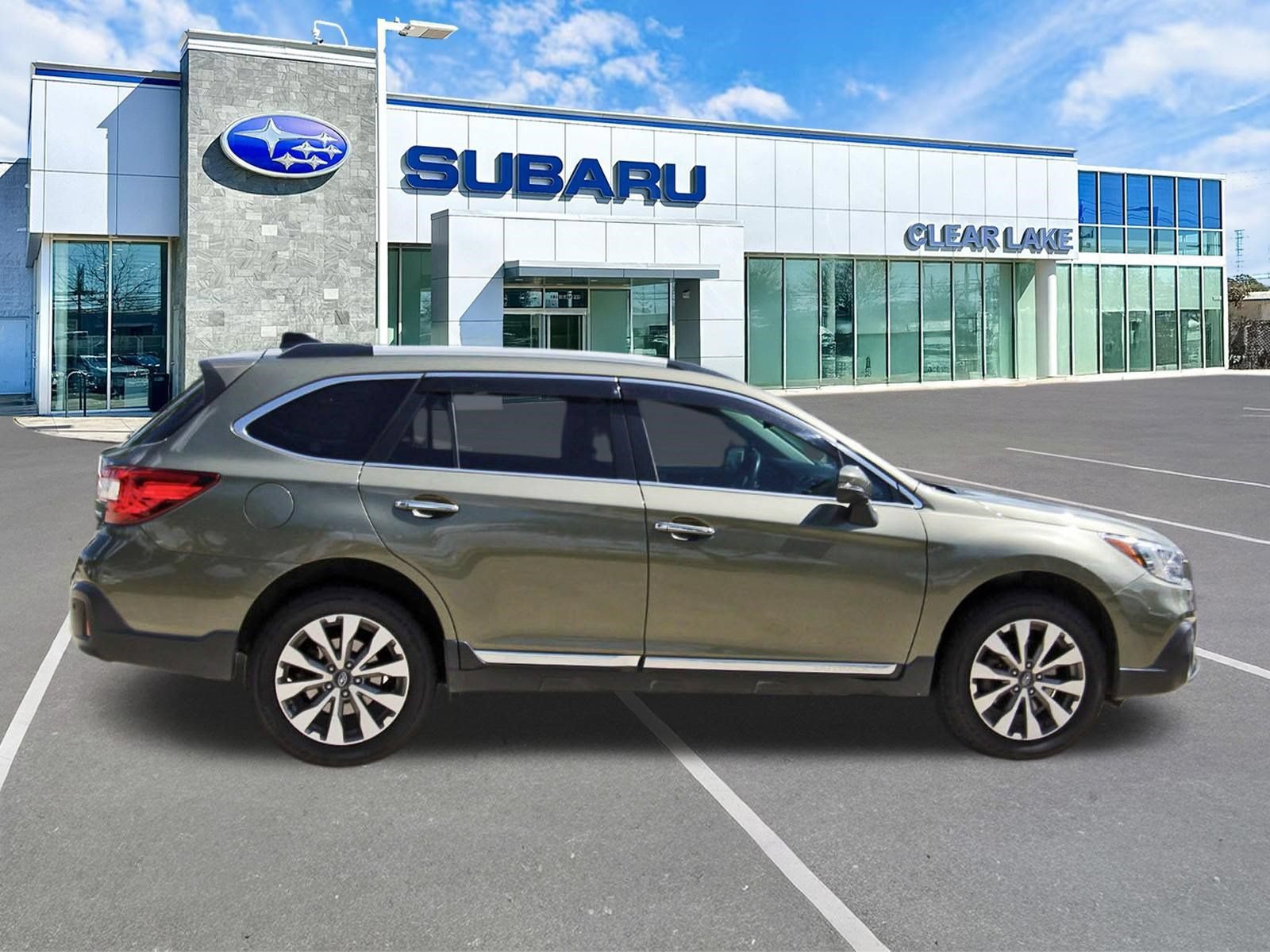 Used 2019 Subaru Outback 3.6R Touring AWD/4WD image 7