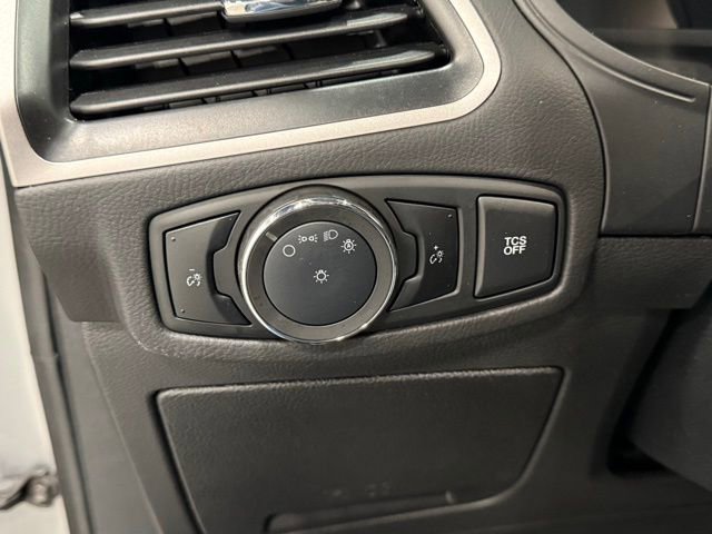 Used 2024 Ford Edge SE image 11