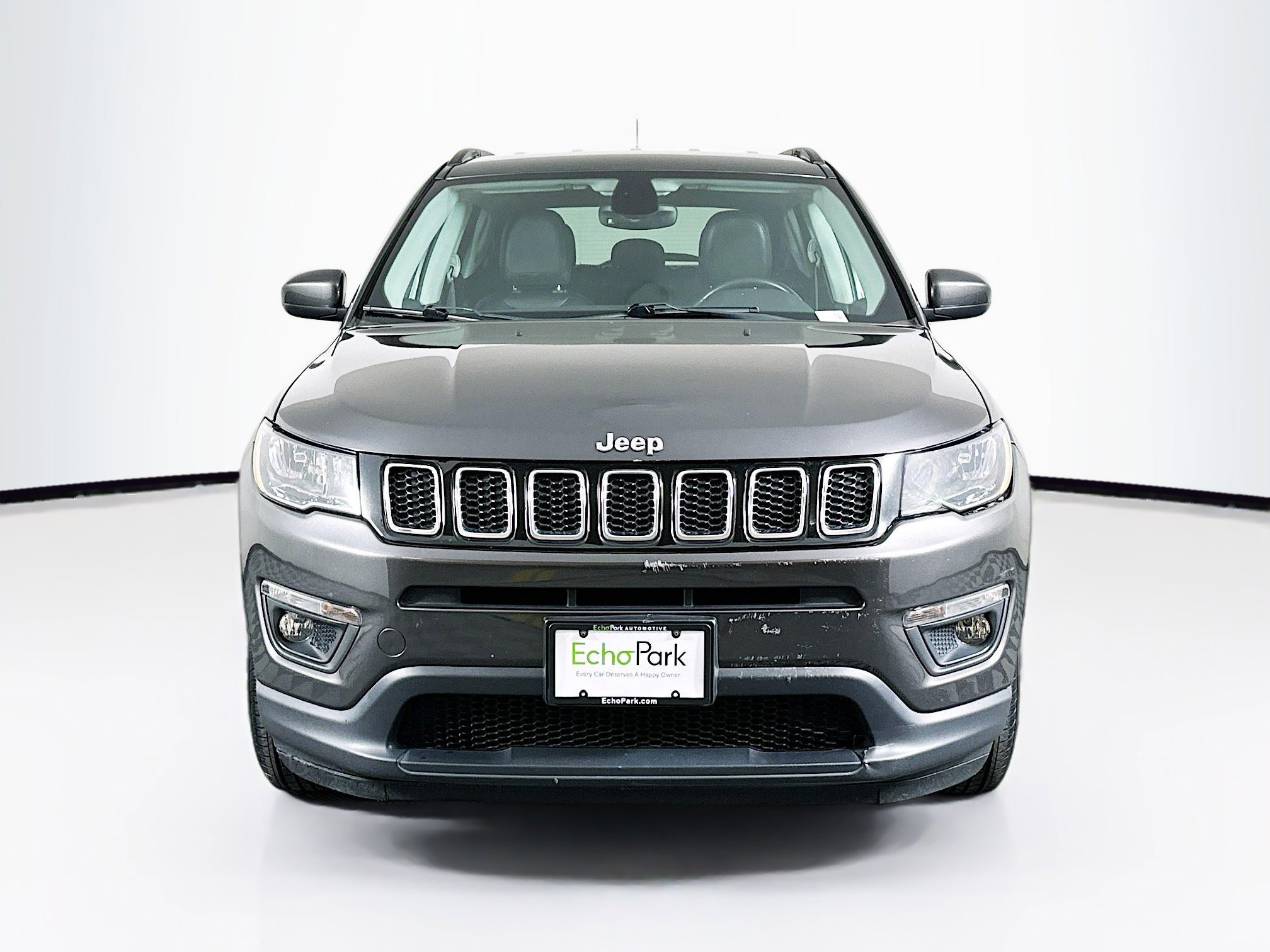 Used 2017 Jeep Compass Latitude w/ Popular Equipment Group FWD image 2