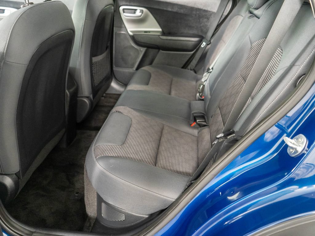 Used 2019 Kia Niro LX FWD image 11