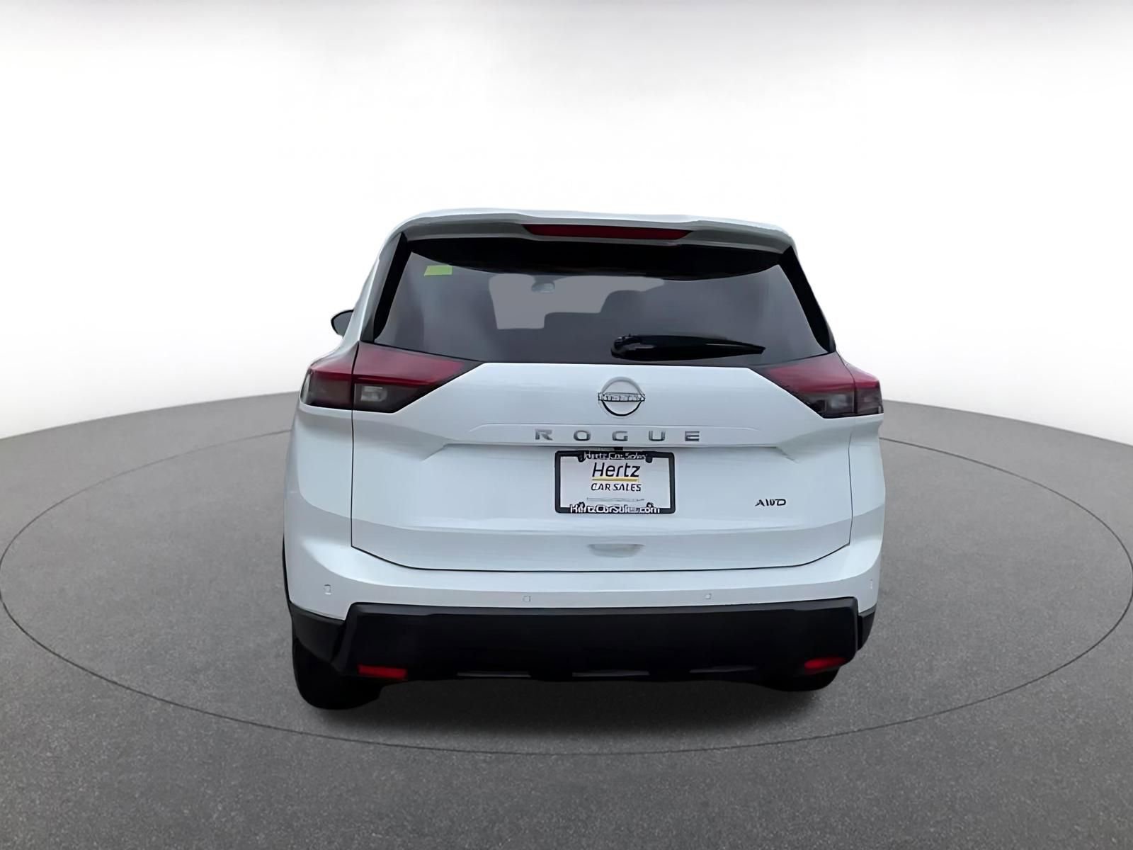 Used 2025 Nissan Rogue SV AWD/4WD image 12