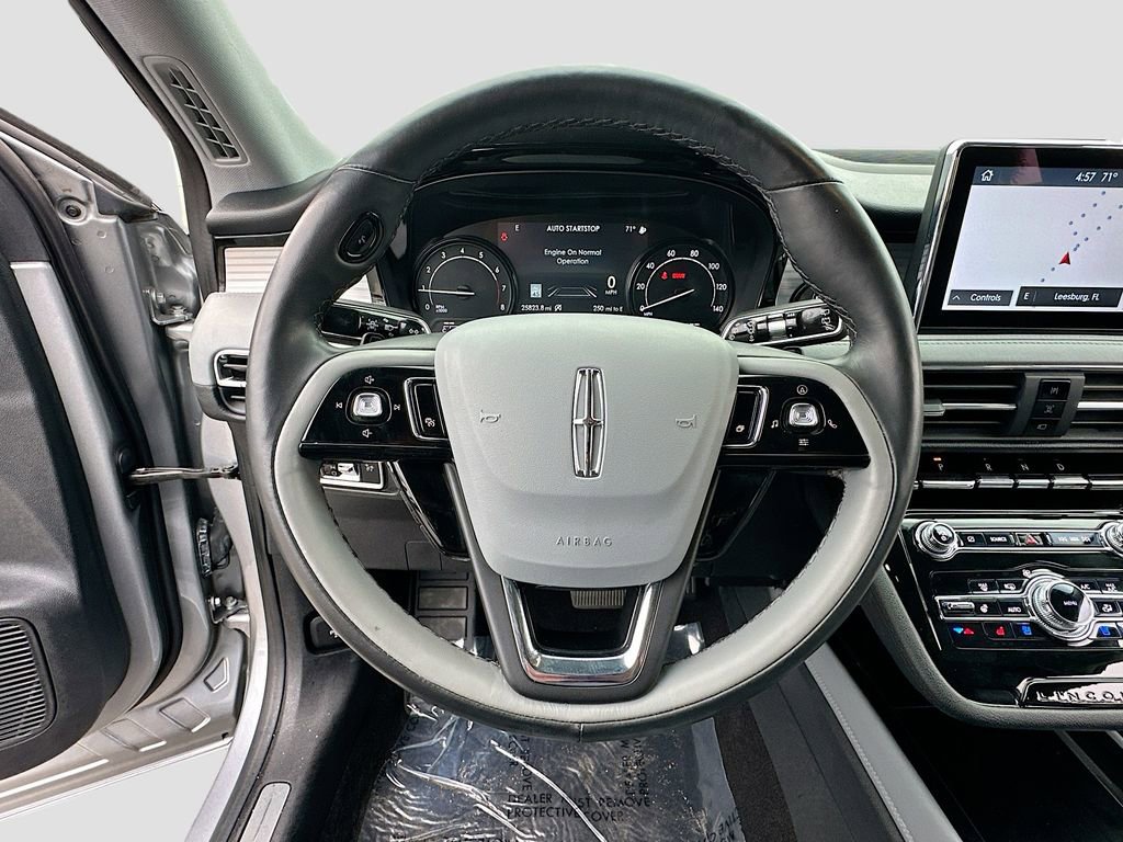 Used 2022 Lincoln Corsair FWD w/ Premium Package image 11