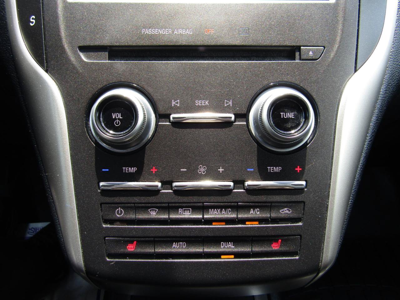 Used 2015 Lincoln MKC AWD w/ Equipment Group 101A Select image 17