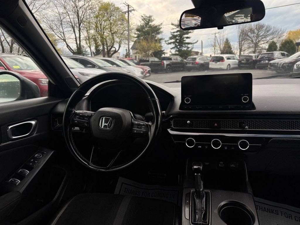 Used 2025 Honda Civic Sport image 16