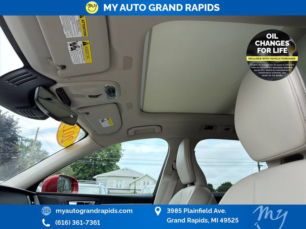 Used 2019 Volvo XC60 T6 Momentum w/ Protection Package Premier AWD/4WD image 23