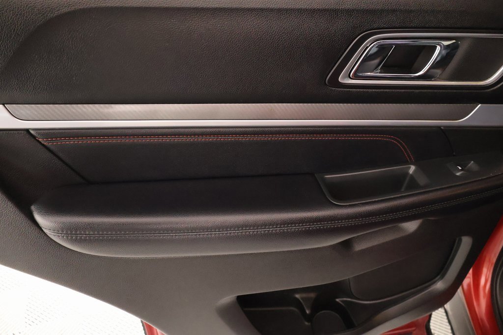 Used 2017 Ford Explorer Sport w/ Equipment Group 401A image 18