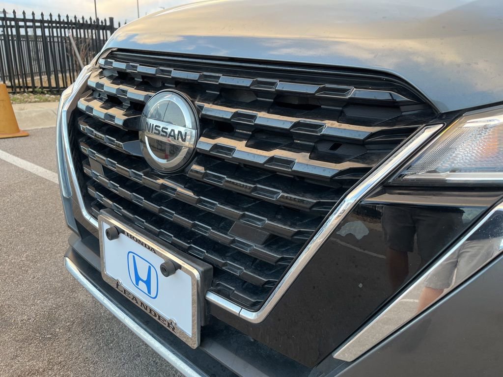 Used 2021 Nissan Kicks S image 14