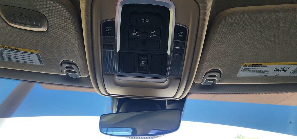 Used 2021 RAM 1500 Laramie AWD/4WD image 41
