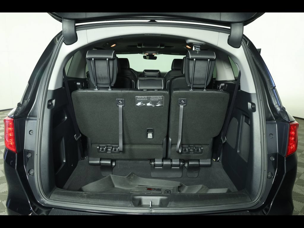 Used 2024 Honda Odyssey Elite image 17