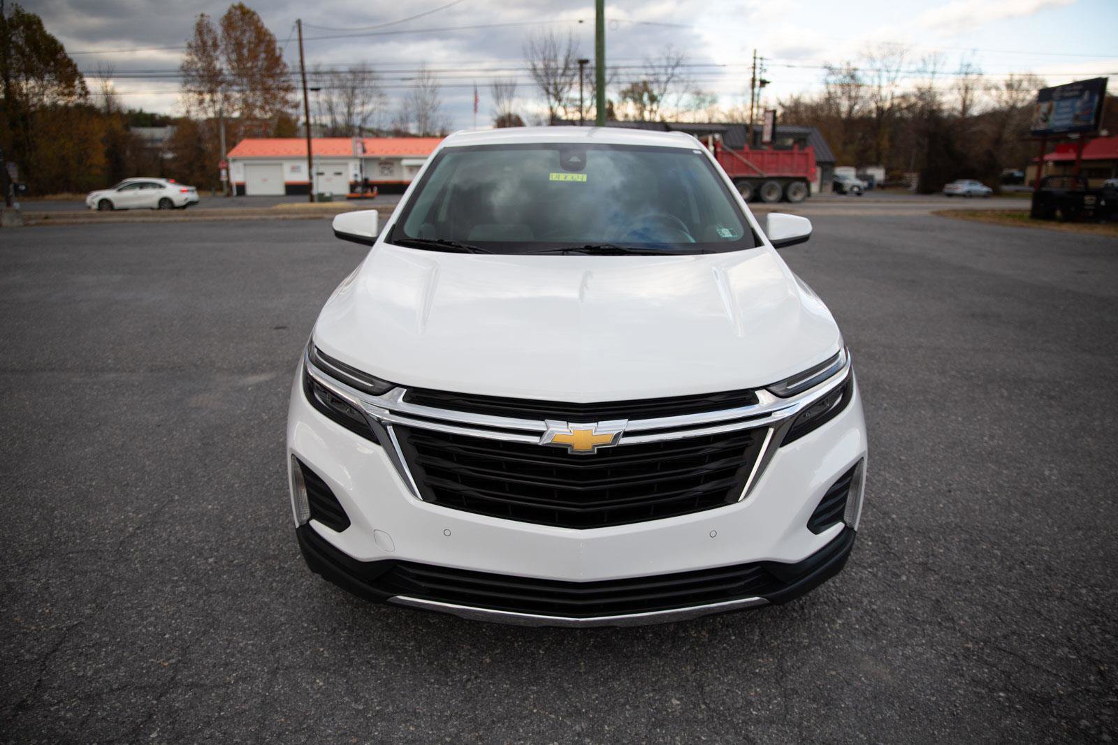 Certified 2023 Chevrolet Equinox LT w/ Driver Convenience Package image 9