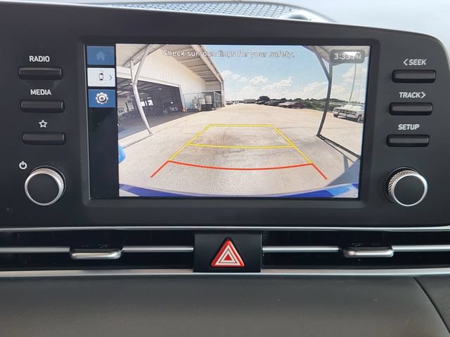 Used 2025 Hyundai Elantra SE FWD image 16