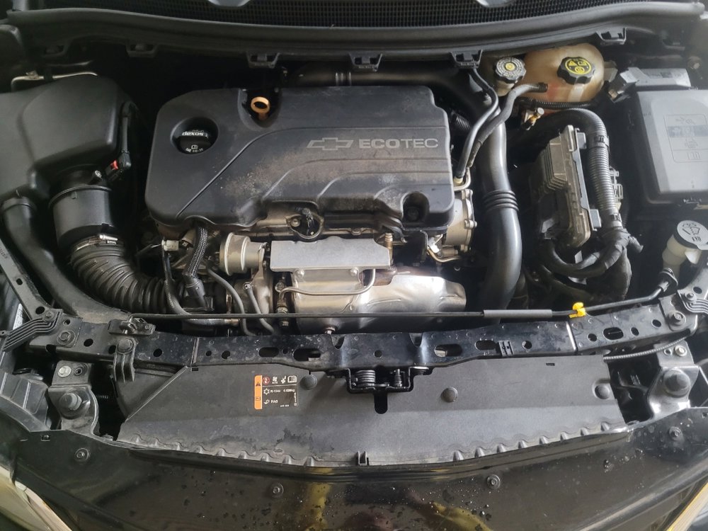 Used 2017 Chevrolet Cruze Premier image 30
