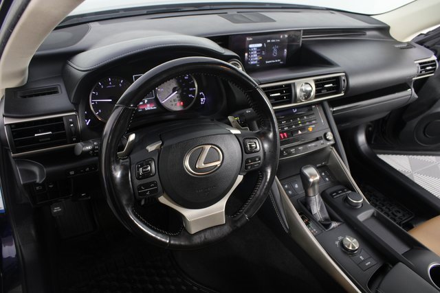 Used 2017 Lexus IS 300 AWD image 9