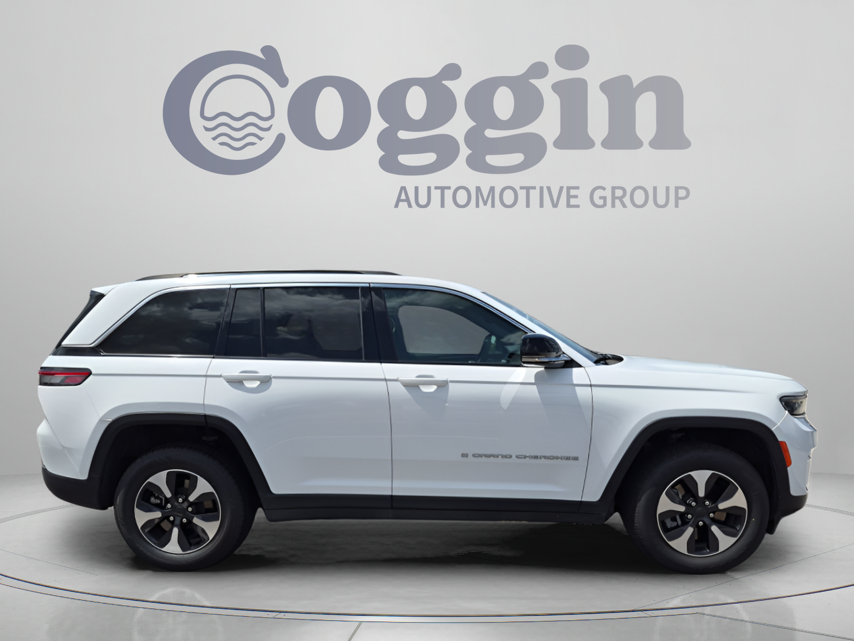 Used 2024 Jeep Grand Cherokee Limited 4xe AWD/4WD image 7