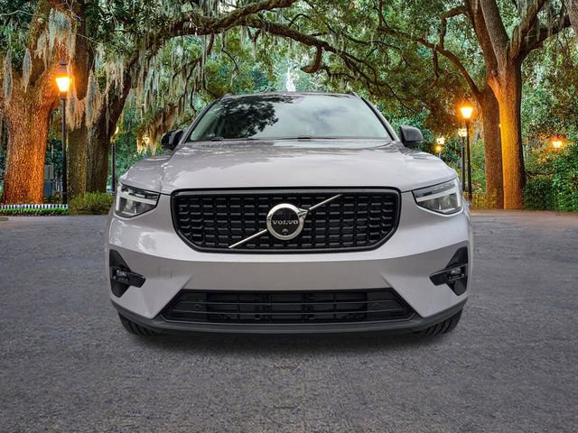 New 2026 Volvo XC40 B4 Plus w/ Protection Package Premier image 9