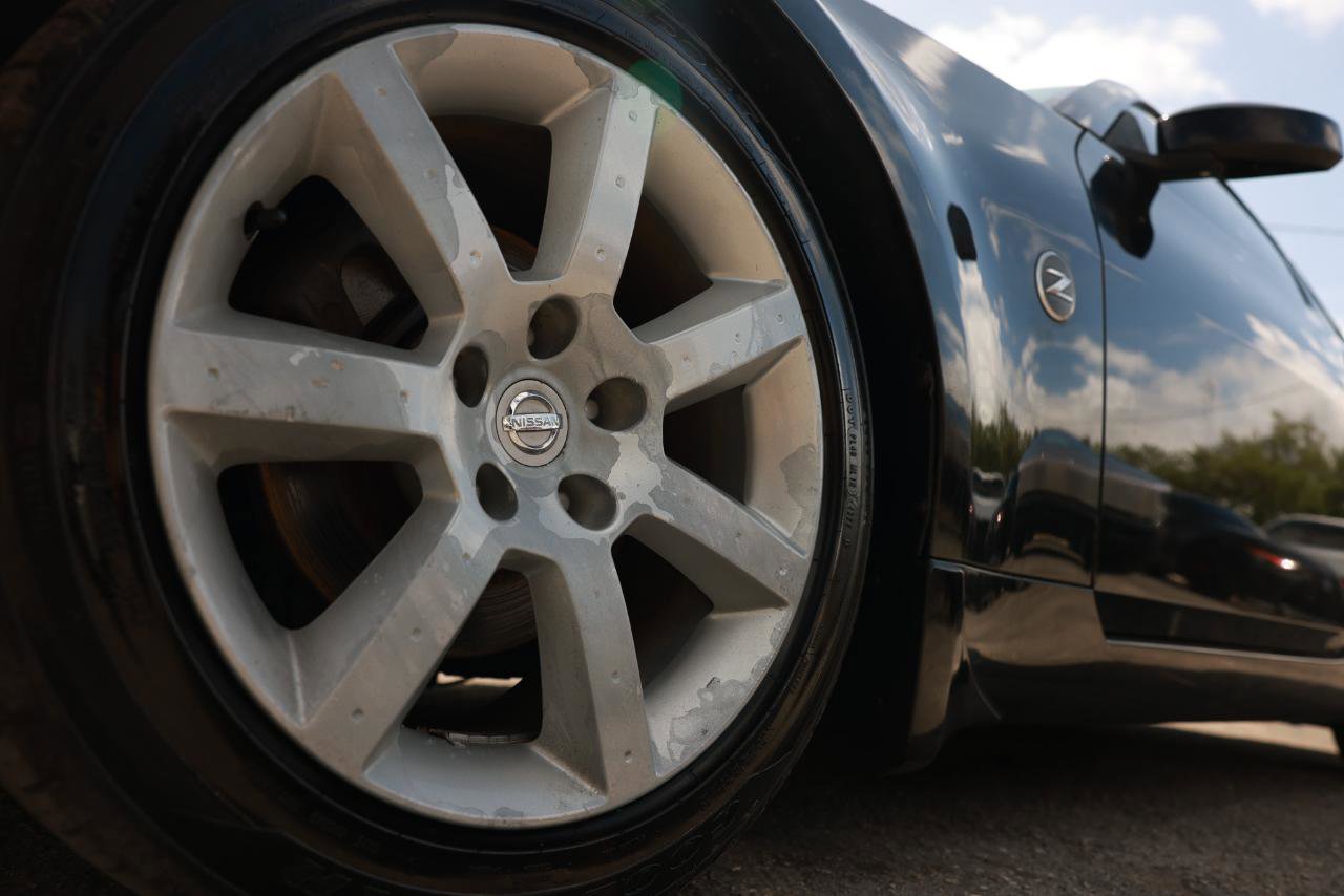 Used 2003 Nissan 350Z Touring RWD image 22