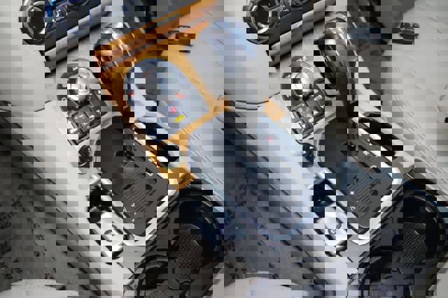 Used 2013 Land Rover LR4 HSE image 16