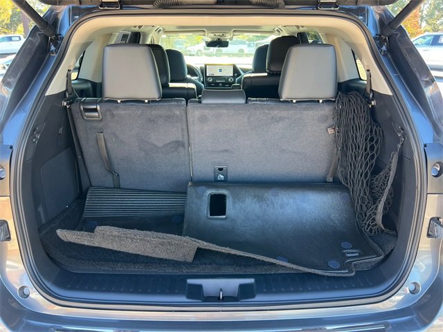 Used 2024 Toyota Highlander Platinum image 18