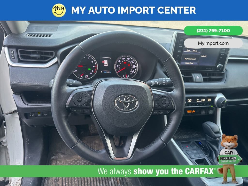 Used 2021 Toyota RAV4 XLE w/ Convenience Package image 9