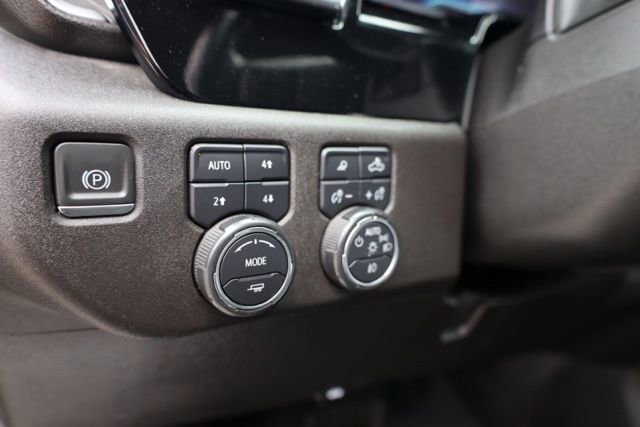 Used 2024 Chevrolet Silverado 2500 LTZ w/ LTZ Convenience Package image 18