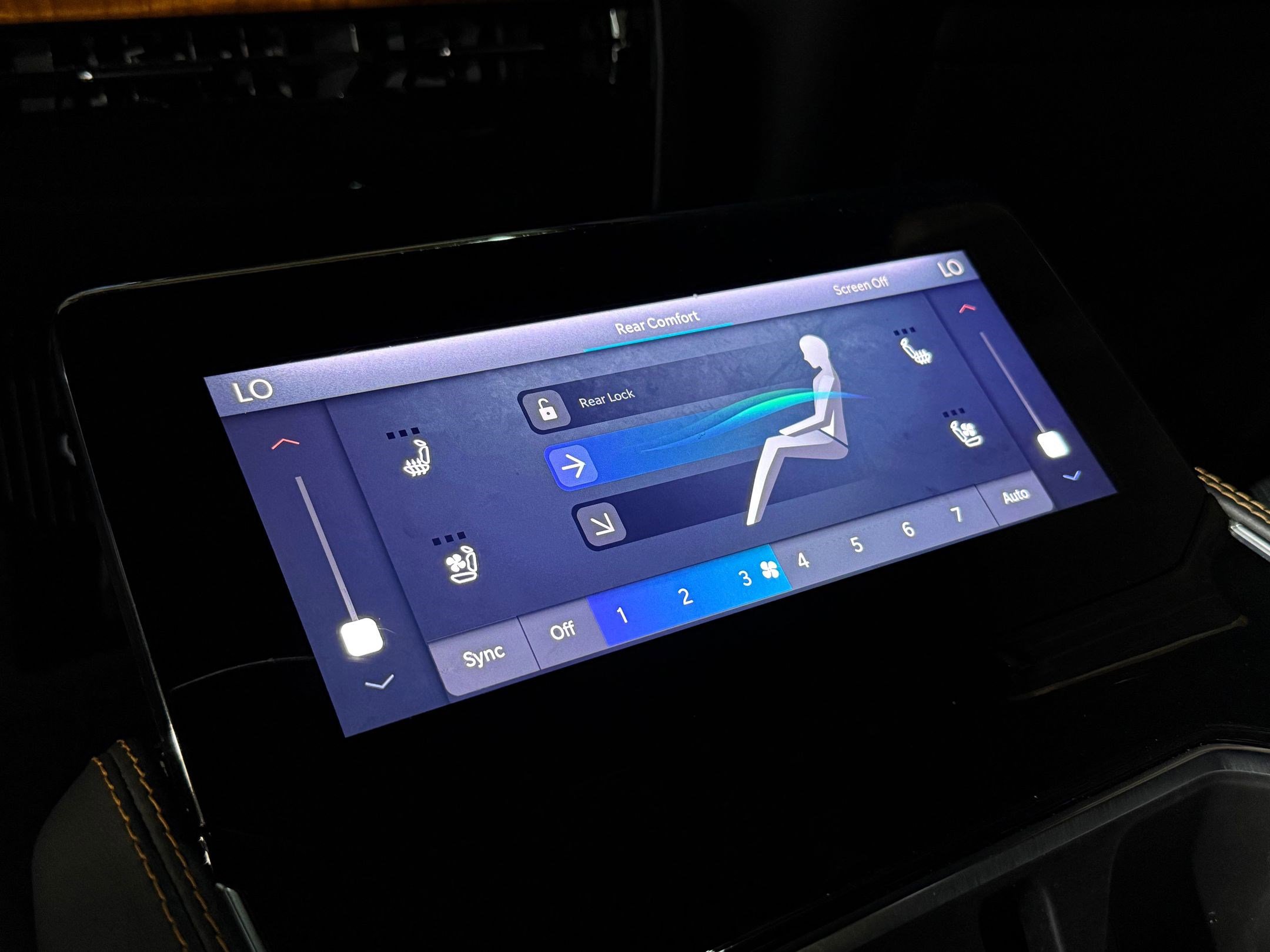 Used 2024 Jeep Grand Wagoneer Series III w/ HD Trailer Tow Package image 46