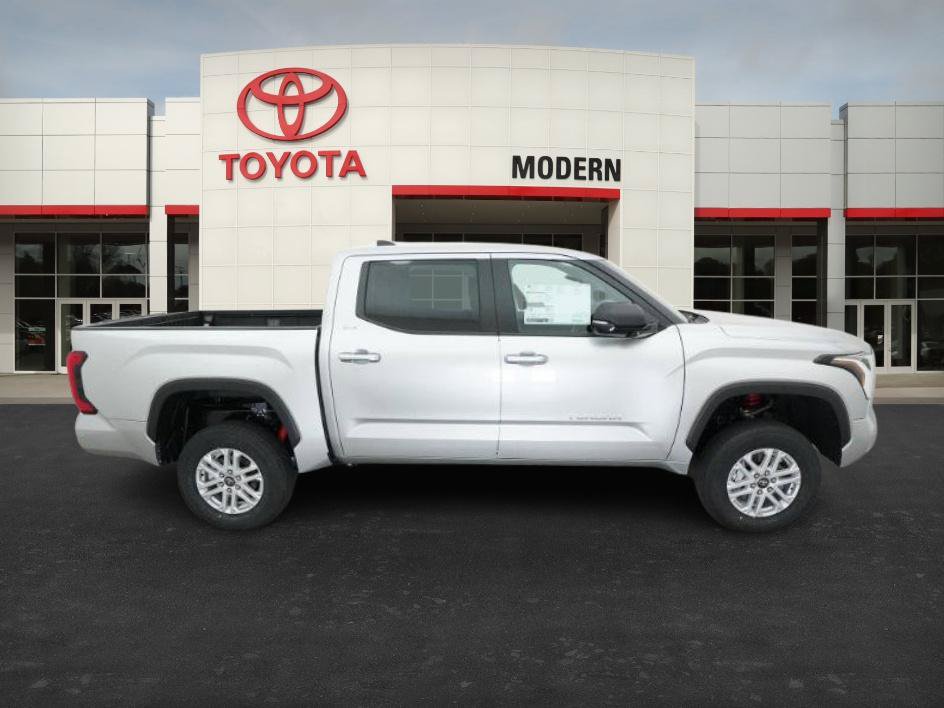 New 2026 Toyota Tundra SR5 w/ SR5 Premium Package AWD/4WD image 25