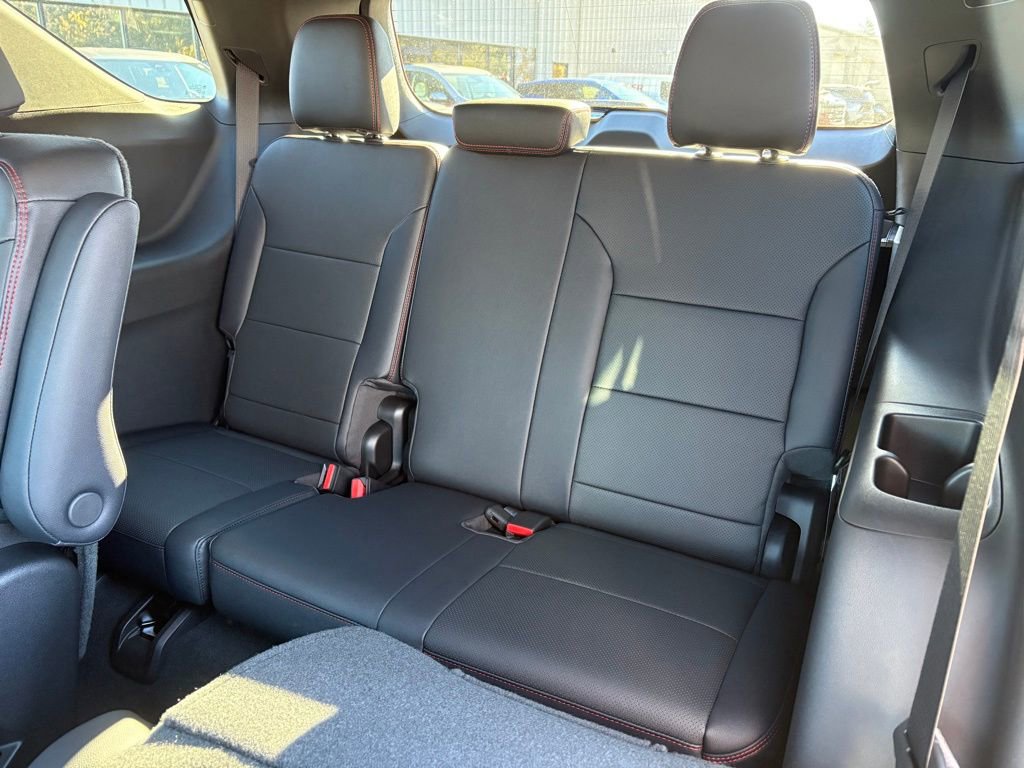 New 2026 Chevrolet Traverse RS image 14