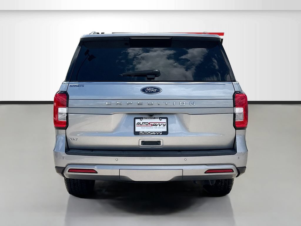 Used 2024 Ford Expedition XLT RWD image 6