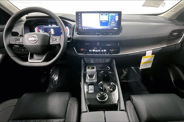 New 2025 Nissan Rogue Platinum w/ Tech Package AWD/4WD image 6