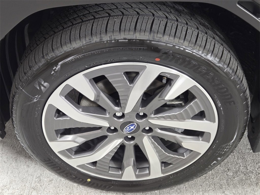New 2025 Subaru Forester Touring image 6