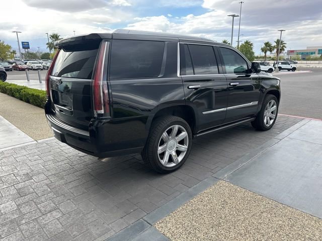 Used 2019 Cadillac Escalade Premium Luxury AWD/4WD image 5