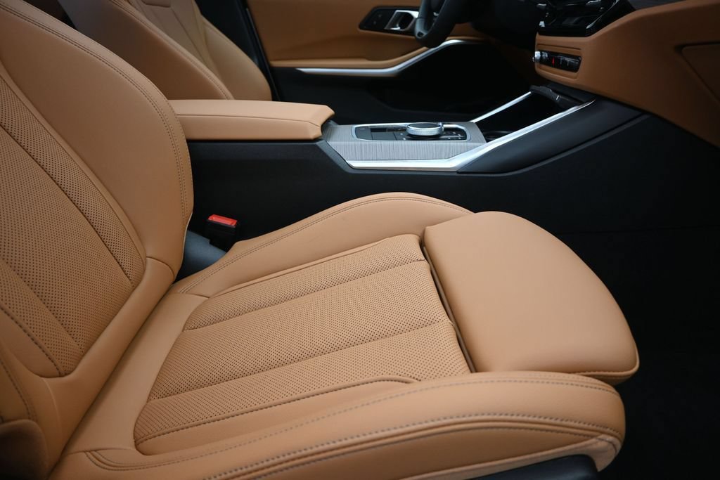 Certified 2026 BMW 330i Sedan RWD image 25