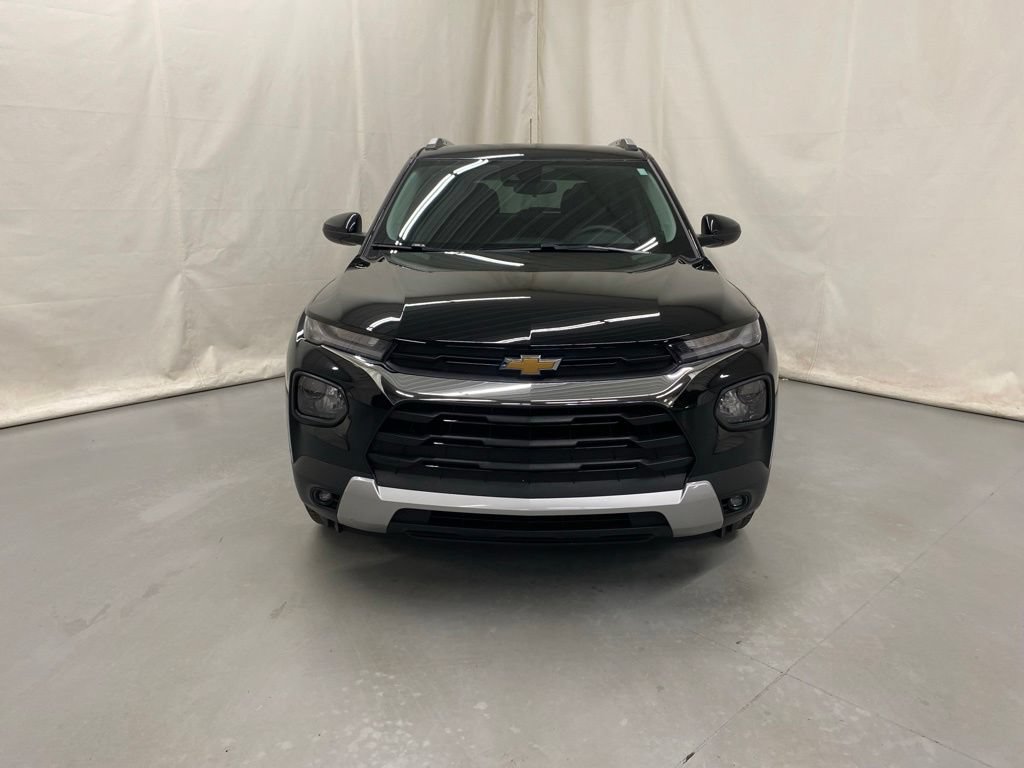 Used 2023 Chevrolet TrailBlazer LT FWD image 3